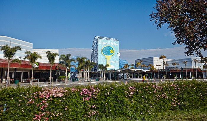 Fachada do Parque D. Pedro Shopping